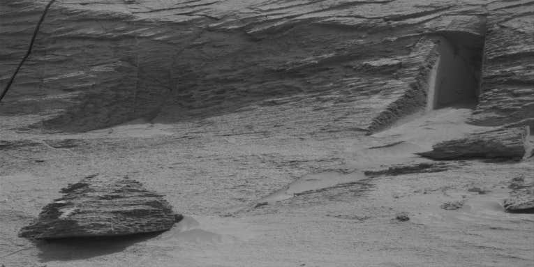 Life on the Red Planet? NASA’s Curiosity rover spots a ‘doorway’ on Mars