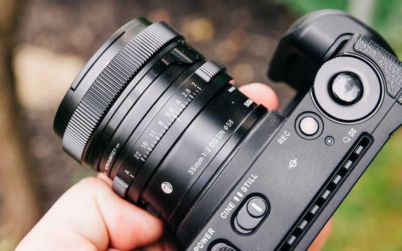 Sigma 35mm fSigma 35mm f/2 lens review /2 lens review