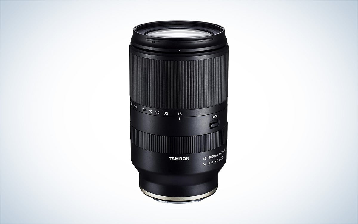 Tamron 18-300mm F/3.5-6.3 Di III-A VC VXD