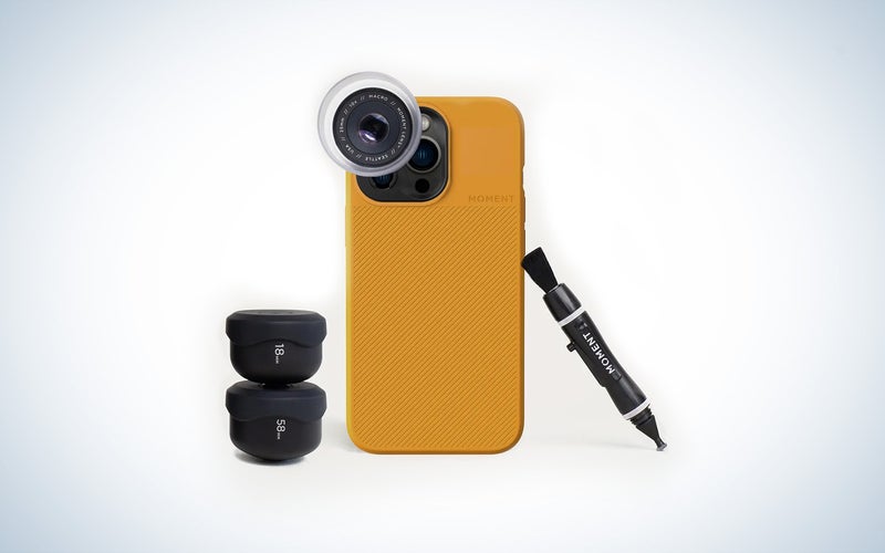 Moment iPhone 14 Starter Kit - Three Lenses